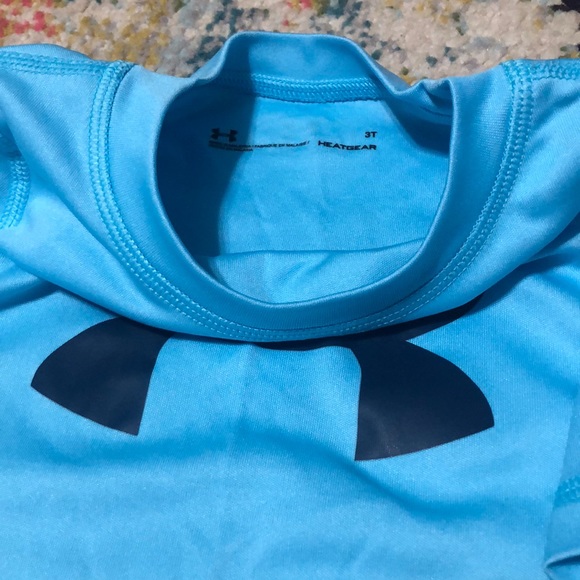 Under Armour rash guard swim tee UPF 50+ - Picture 3 of 3